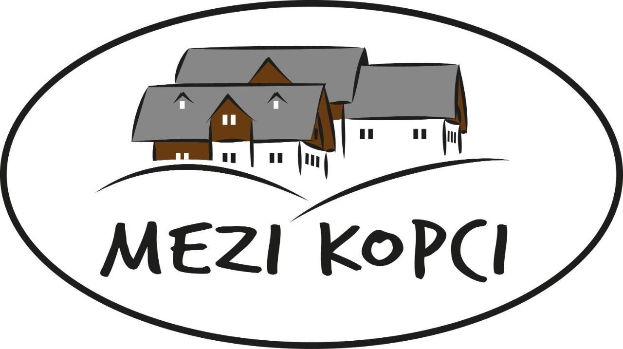 Apartman Mezi Kopci - Mid Hills Apartment Roudnice Luaran gambar